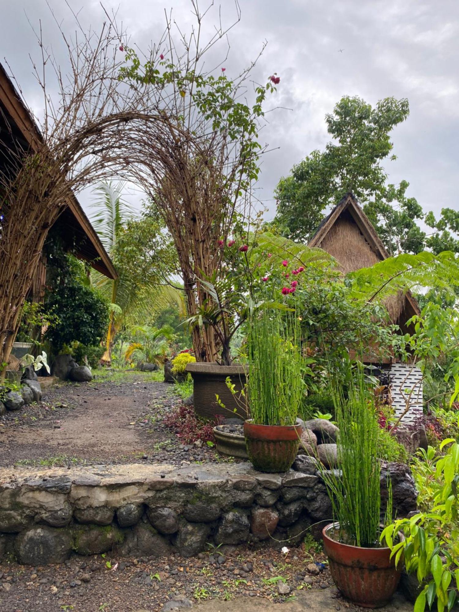 The Alam Tetebatu Bungalow & Restaurant Exterior photo