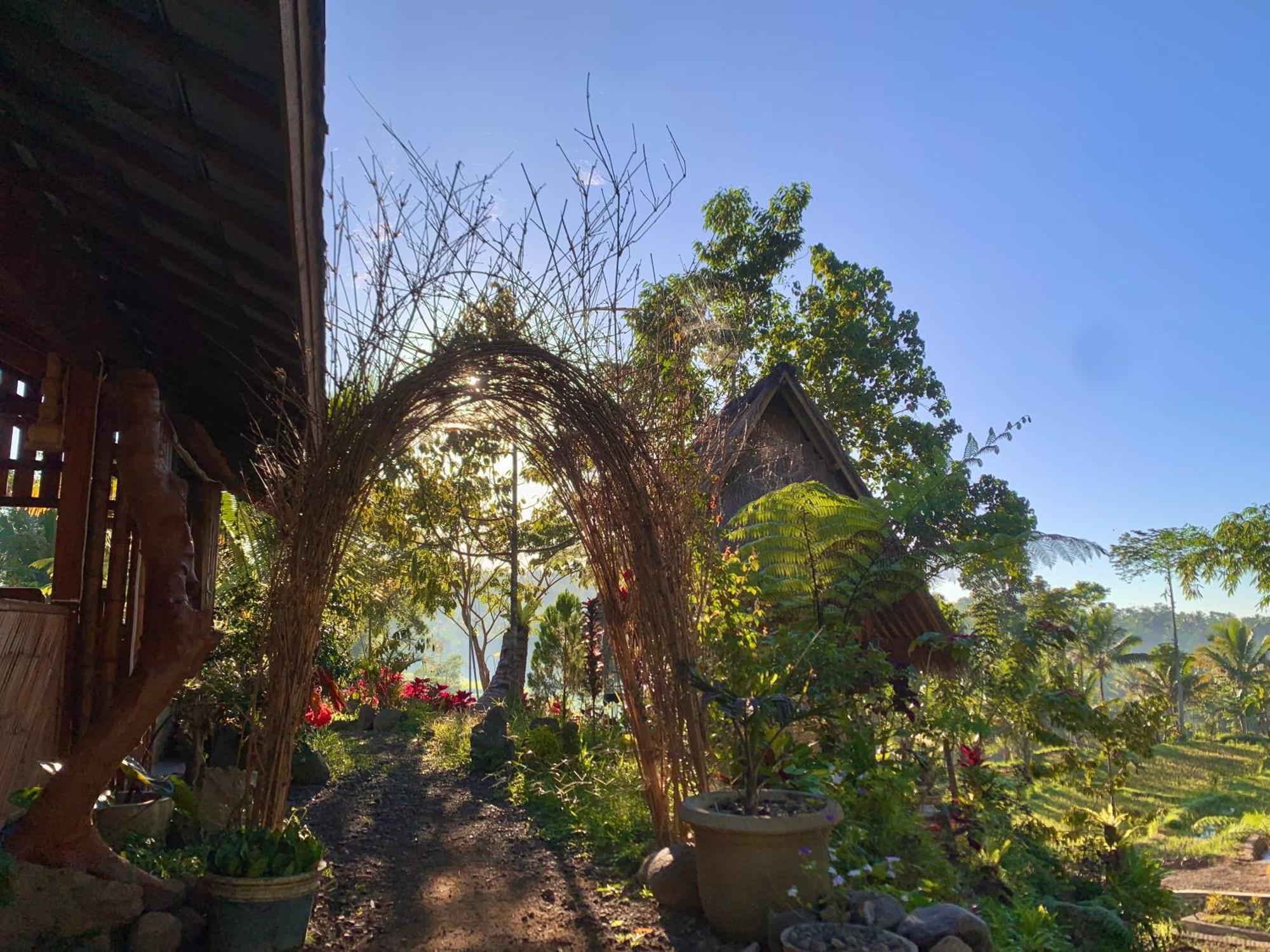 The Alam Tetebatu Bungalow & Restaurant Exterior photo